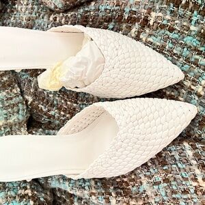 Forever 21 Textured White Mules